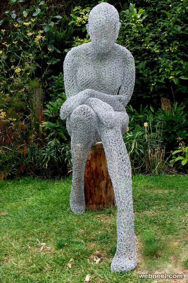 wire sculpture woman