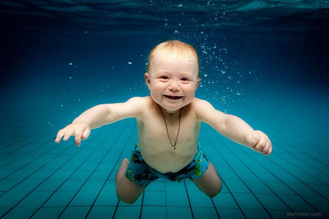 baby underwater photography
