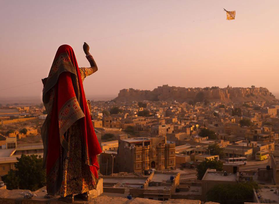 travel photography girl with kite india natgeo