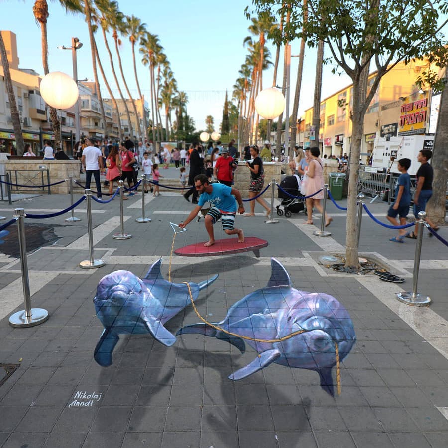 3d street art dolphins
