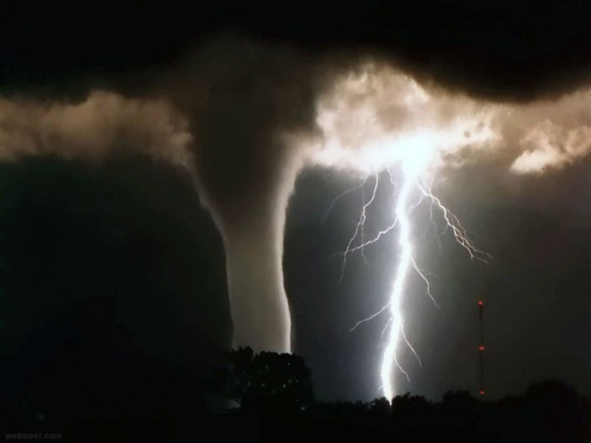 lightning thunder storm photography