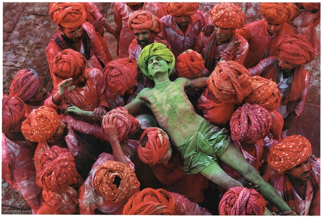 holi india híres fotós steve mccurry