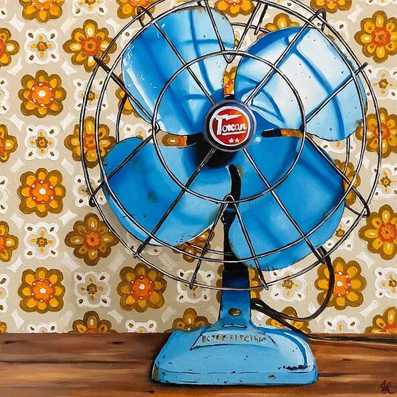hyper realistic oil painting vintage fan