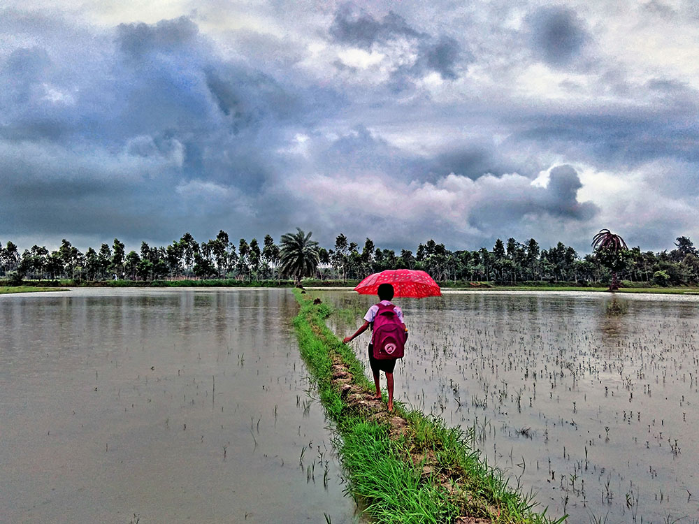kid school monsoon environment photography by anindya phani