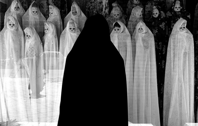 white veils monochrome photography by farzad ariannejad