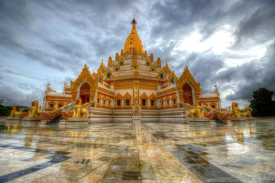 temple reflection photography