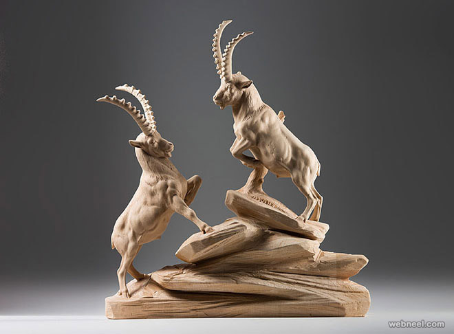 animal wood sculpture