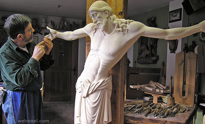 christ jesus wood sculpture by giuseppe rumerio