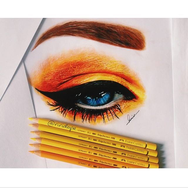eyes color pencil drawing