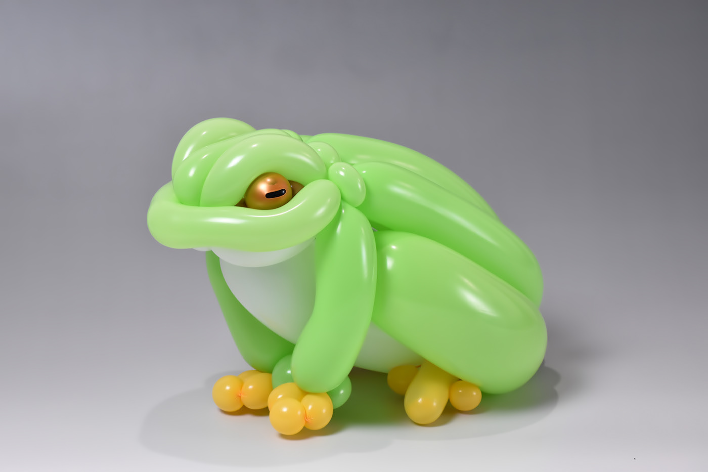 balloon sculptures frog by masayoshi matsumoto