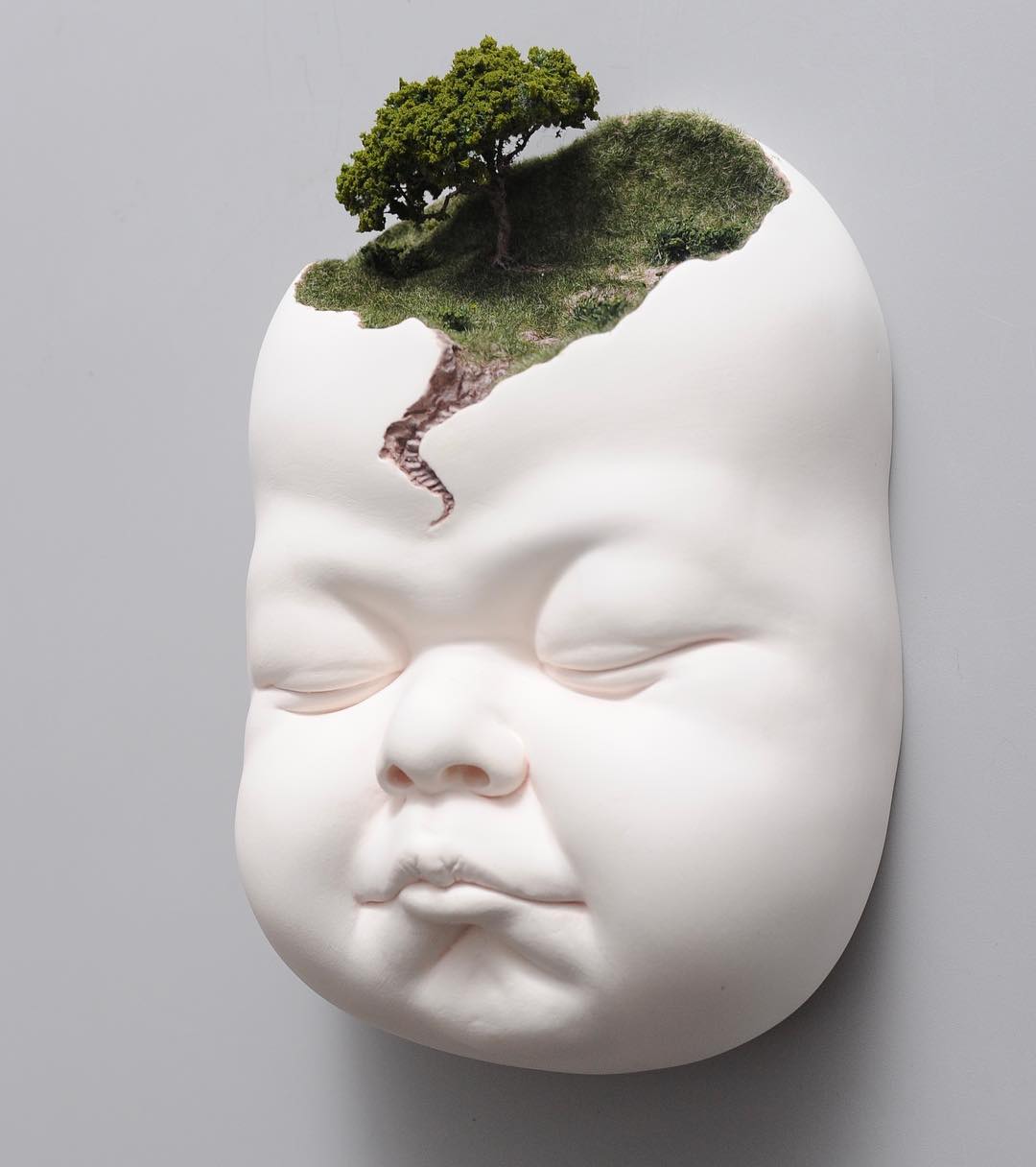 ceramic sculpture treeface by johnson tsang