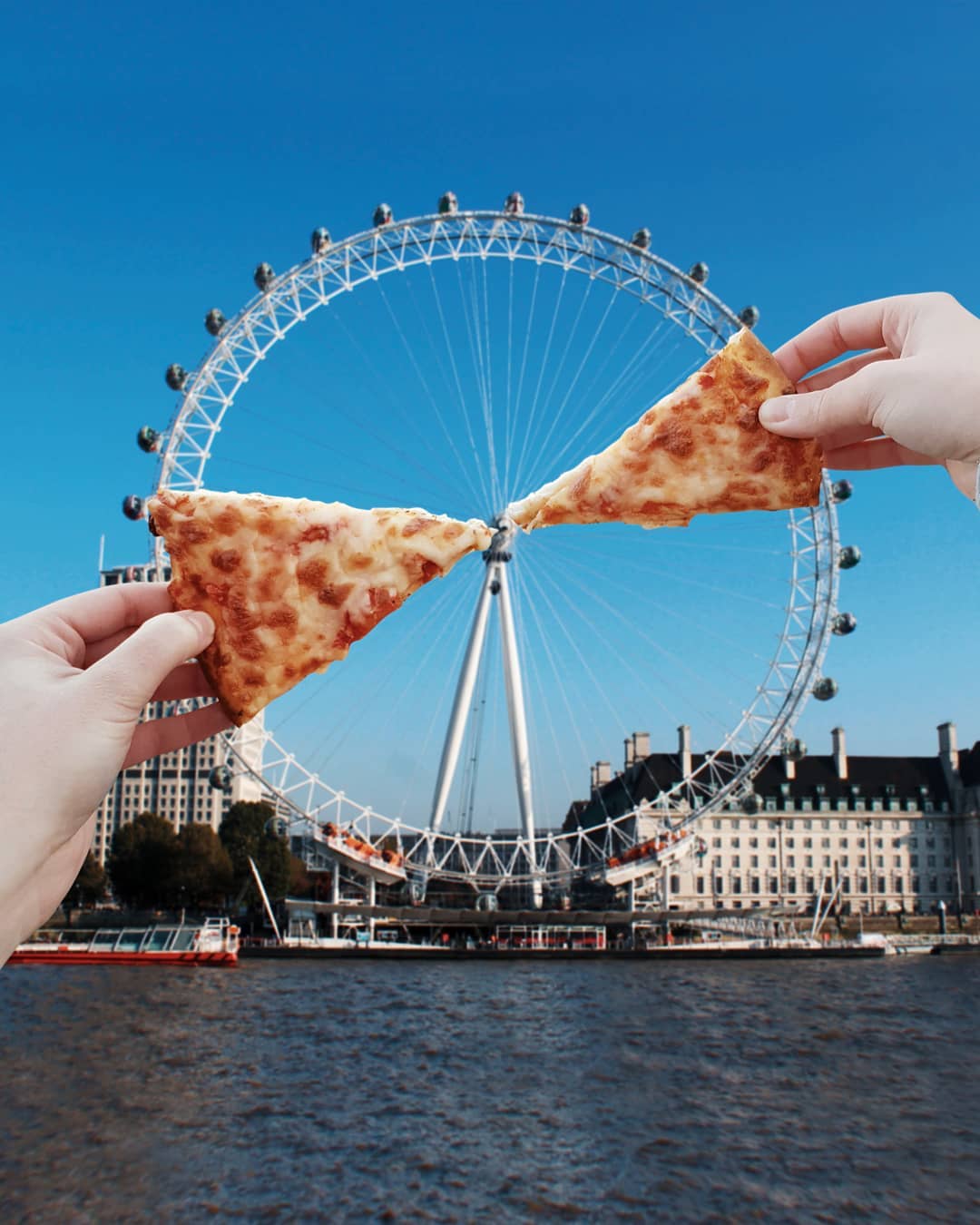 forced perspective photography pizza by hugo suissas