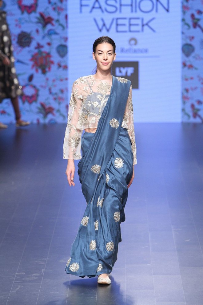 blouse designer by payal singhal