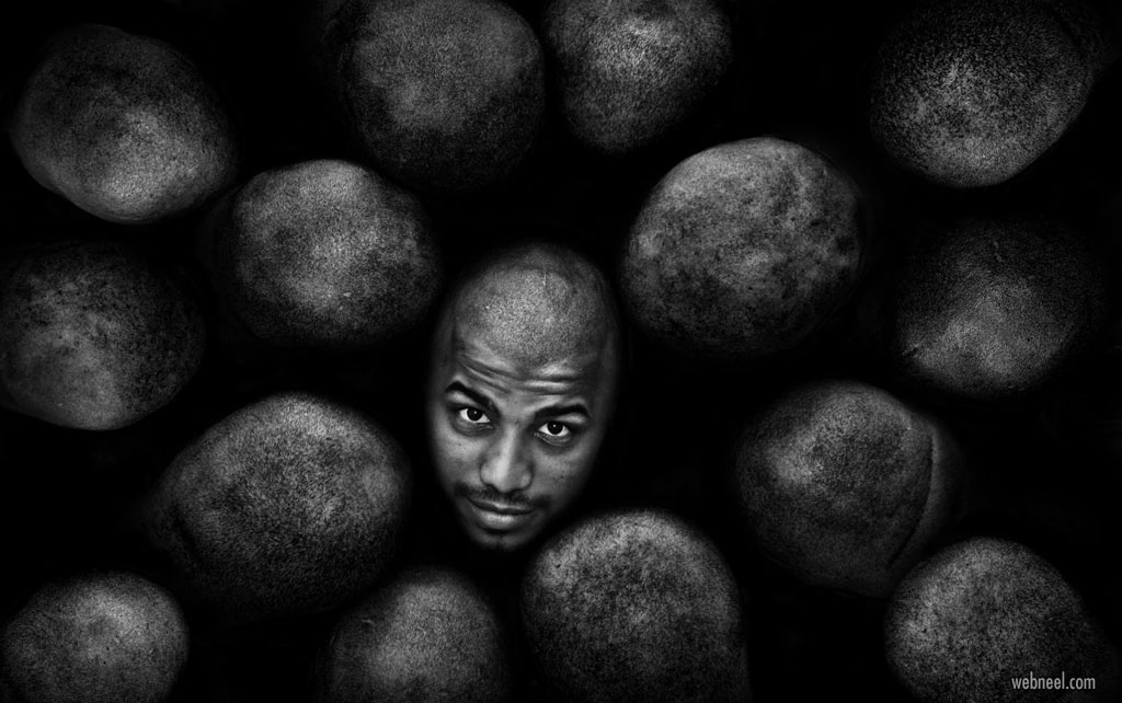 black and white photography by aziz albagshi