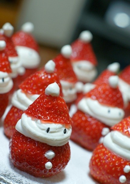 santa strawberries