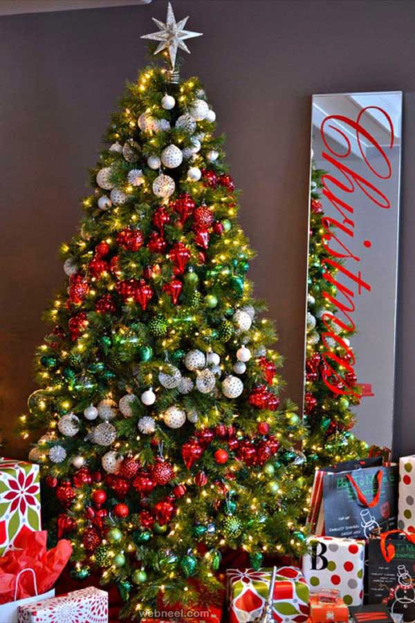 25 Beautiful Christmas Tree Decorating Ideas for your inspiration