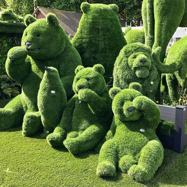 grass garden sculpture