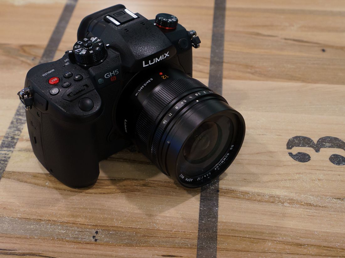 1 panasonic gh5s camera