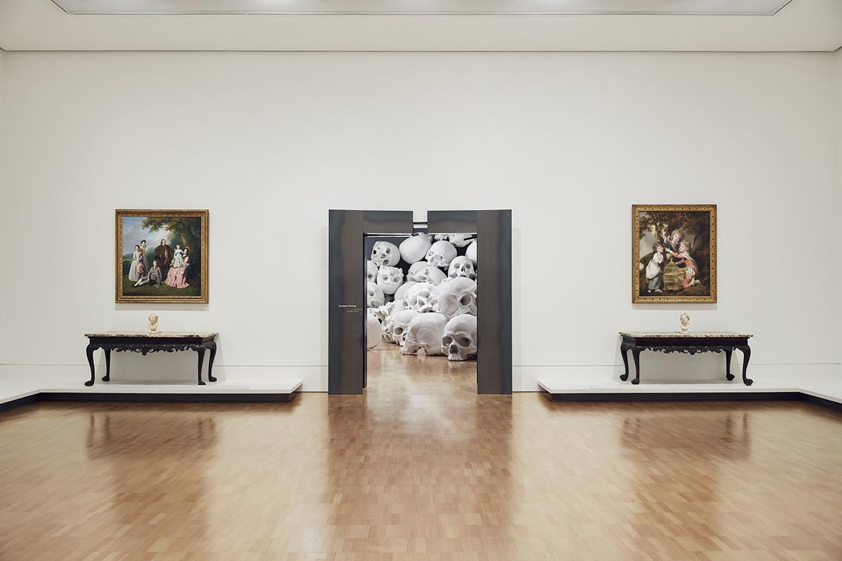 skull sculpture by ron mueck