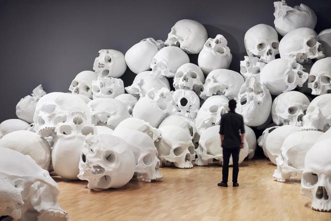 skull sculpture