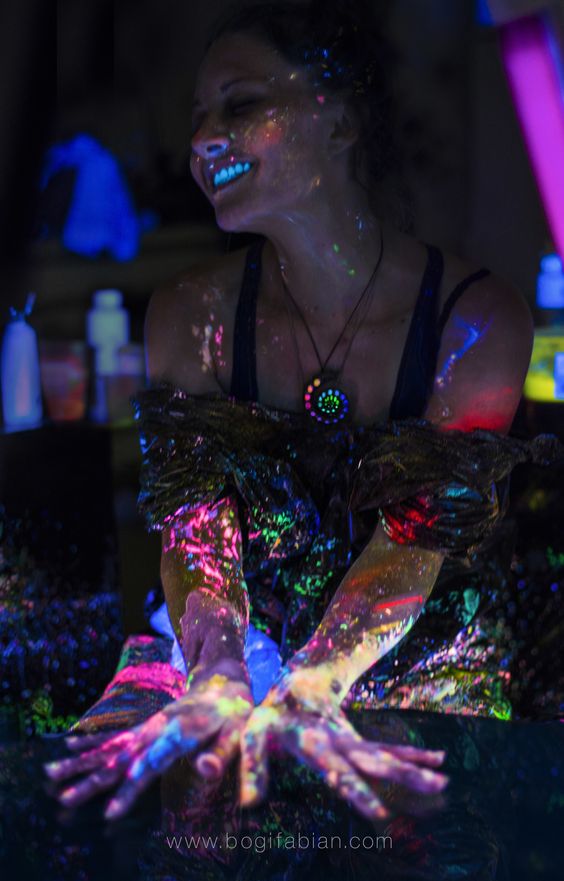 glow in dark artwork