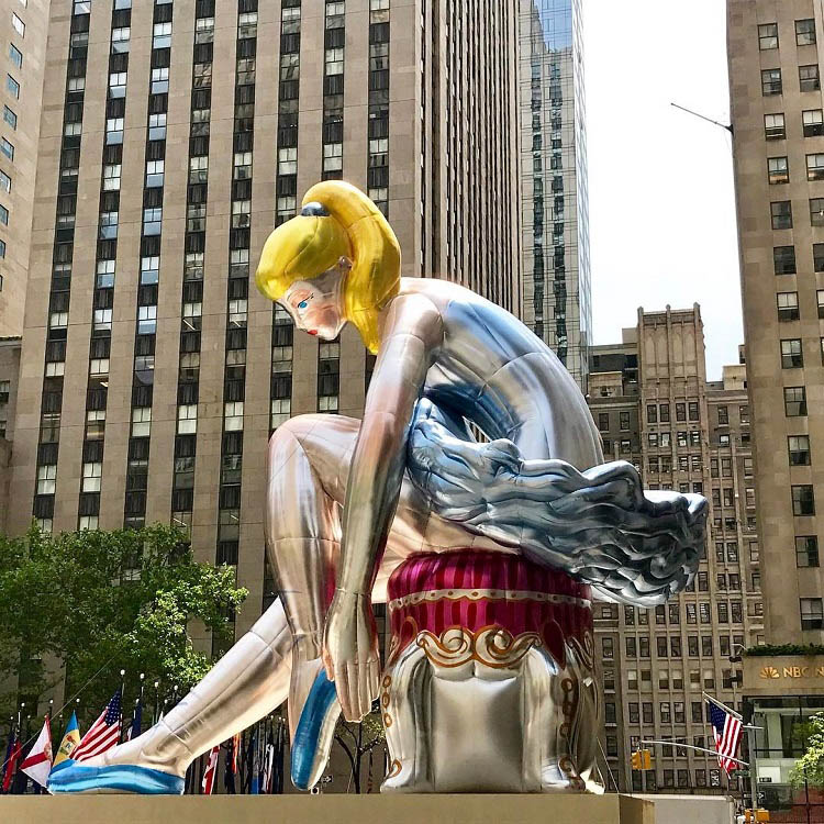 3 ballerina inflatable sculpture by jeff koons