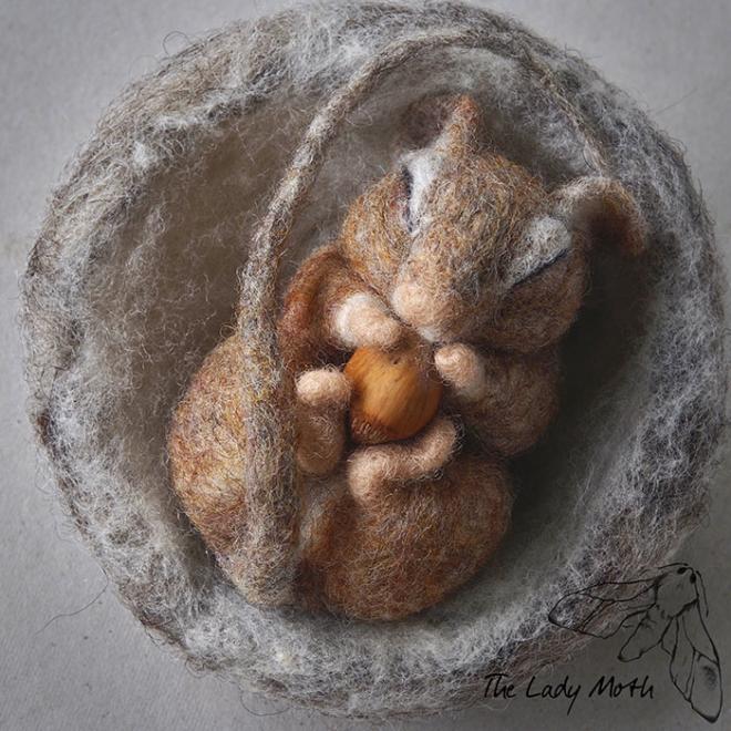 mouse animal sculpture