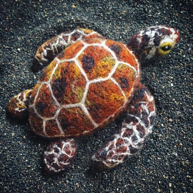 turtle animal sculpture