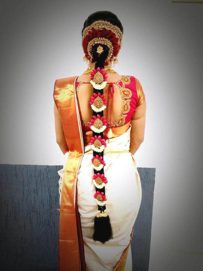 indian bridal hairstyle flowers