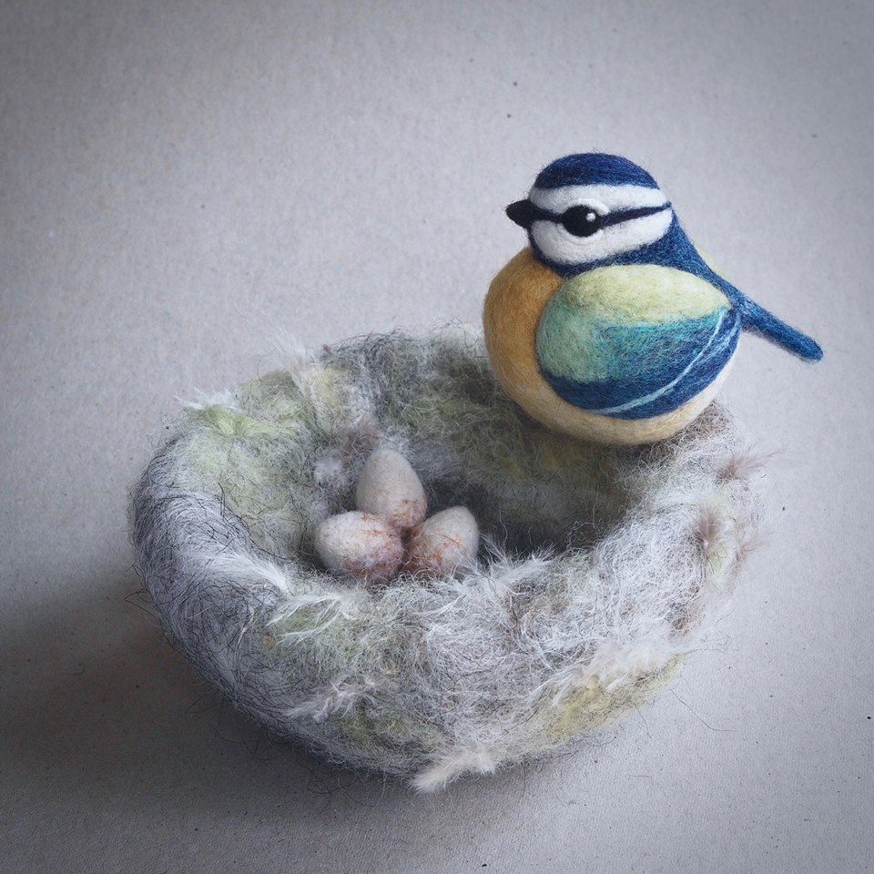 7 birds animal sculpture by zenia