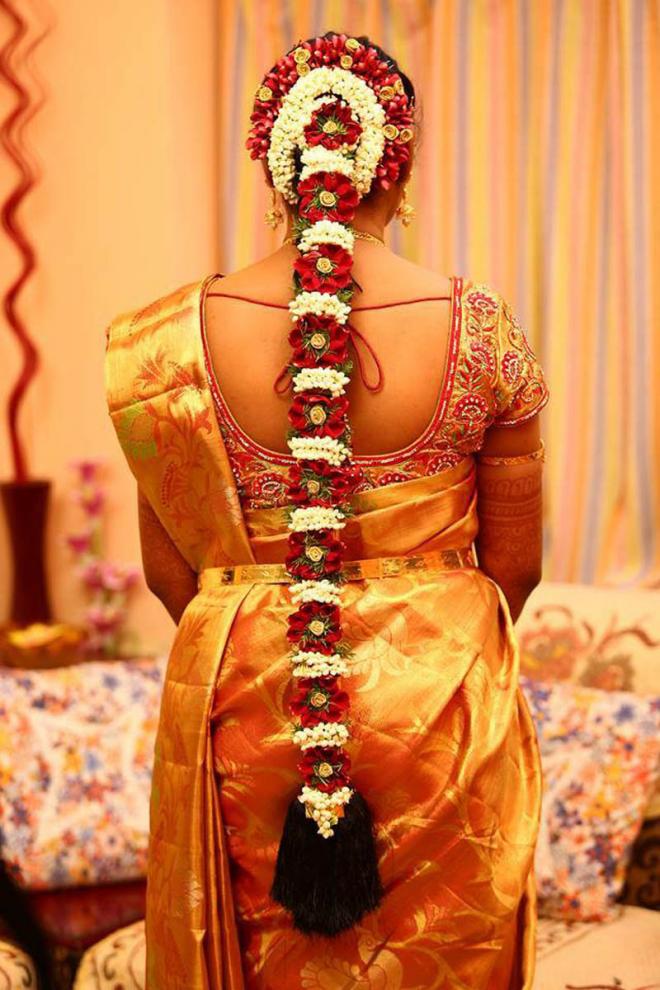 indian bridal hairstyle flowers