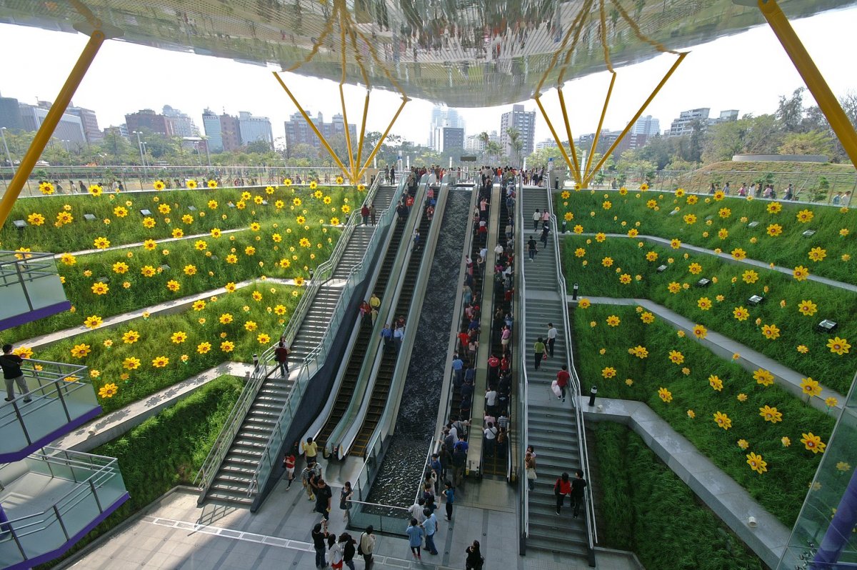 13 taiwan metro station park design