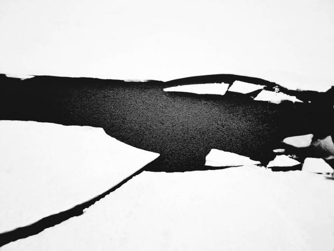 break black white