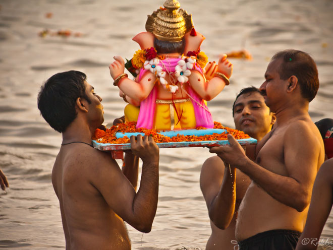 ganesh chathurthi festival rakhi rawat